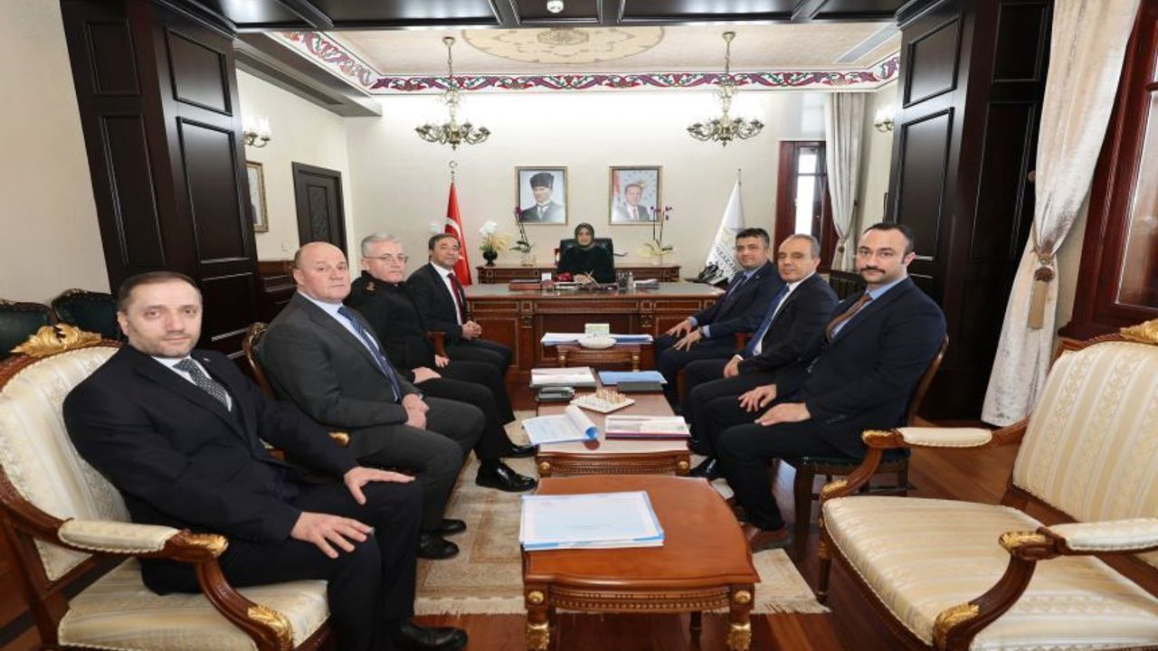 VALİ YİĞİTBAŞI BAŞKANLIĞINDA ASAYİŞ TOPLANTISI GERÇEKLEŞTİRİLDİ