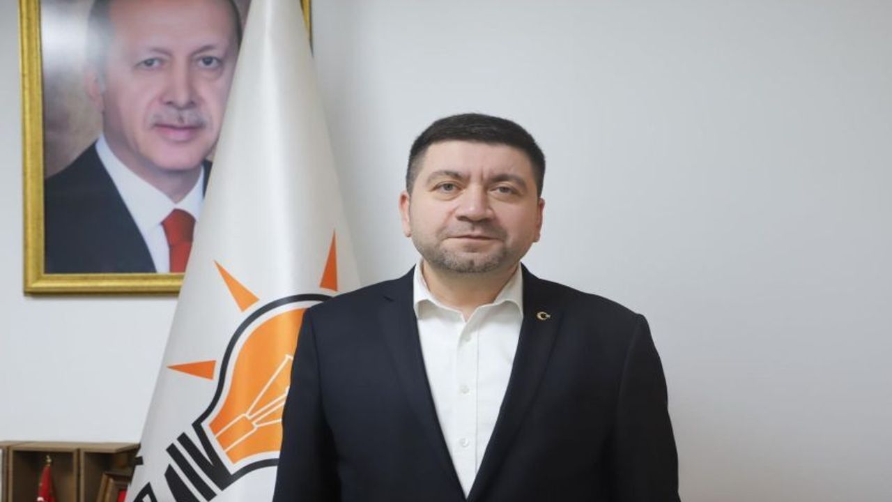 SEVİM, “BAŞKAN KÖKSAL TRİBÜNLERE OYNAMA ÇABASINDA”