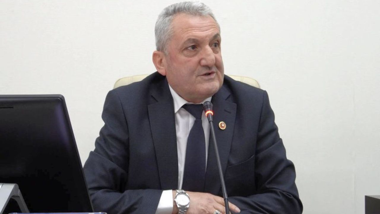 “ALİ ÖZKAYA’NIN, HİZMETLERİNİN SADAKASINA BİLE ULAŞAMAZSINIZ”