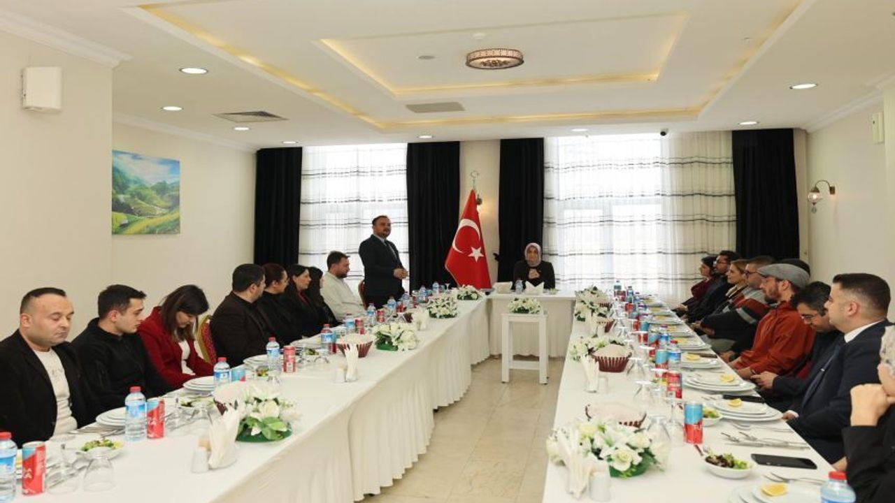 VALİ YİĞİTBAŞI, AFYON’UN DİJİTAL YÜZLERİ İLE BULUŞTU