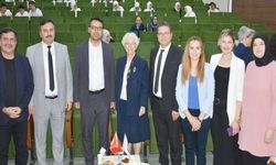 “HEMŞİRELER SAĞLIK SİSTEMİNİN YARDIMCI DEĞİL ANA UNSURUDUR”