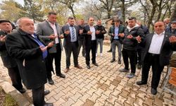 AKHARIM’DA VATANDAŞLAR YAĞMUR DUASINA ÇIKTI