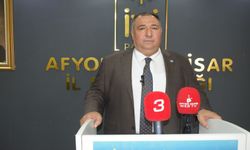 ATATÜRK BÜSTÜNE BALTALI SALDIRIYA İYİ PARTİ'DEN SERT TEPKİ