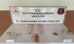 JANDARMA ARANAN HÜKÜMLÜ KADINI UYUŞTURUCU İLE YAKALADI