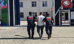 JANDARMA 10 YIL HAPİS CEZASI İLE ARANAN ŞAHSI YAKALADI