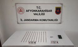 JANDARMA, UYUŞTURUCU TACİRİNİ YAKALADI