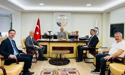 ESOB BAŞKANI ÜSTÜN, BANKA YÖNETİCİLERİNİ MAKAMINDA KABUL ETTİ