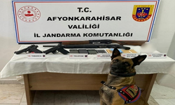 JANDARMA UYUŞTURUCU TACİRİ 5 ŞAHSI YAKALADI