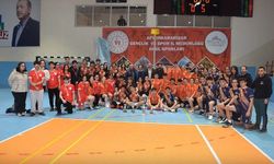 KORFBOL GENÇLER VE YILDIZLAR MÜSABAKALARI SONA ERDİ