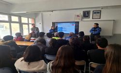 EMNİYET EKİPLERİ GENÇLERİ BİLGİLENDİRMEYE DEVAM EDİYOR