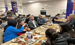 ÖZEL BİREYLER TINAZTEPE ÖĞRENCİ YURDU’NDA UNUTULMAZ BİR İFTAR YAŞADI