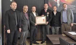 MÜDÜR OĞUZHAN SERHAT BAŞ’A EN ANLAMLI TEŞEKKÜR BELGESİ