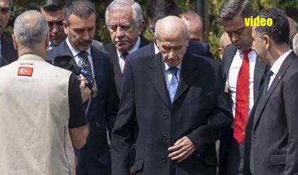 MHP LİDERİ BAHÇELİ BAŞBUĞ TÜRKEŞ'İN MEZARINI ZİYARET ETTİ