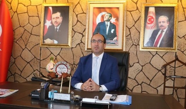 VATANDAŞ BAŞKAN ÇÖL’E SORUYOR, “SOSYAL MEDYADA DAĞITTIKLARININ PARASINI KİM ÖDÜYOR?”