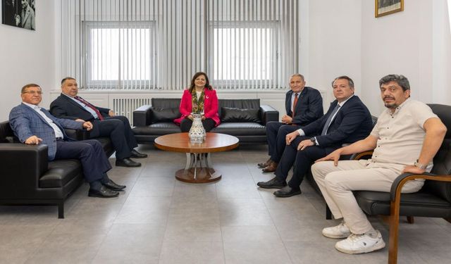 İL BAŞKANLARI BELEDİYE BAŞKANI KÖKSAL'I ZİYARET ETTİ