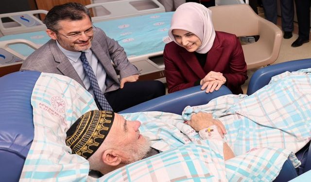 VALİ YİĞİTBAŞI, YILDIRIM DEDEYİ HASTANEDE ZİYARET ETTİ