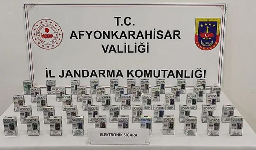 JANDARMA GÜMRÜK KAÇAĞI ELEKTRONİK SİGARA ELE GEÇİRDİ