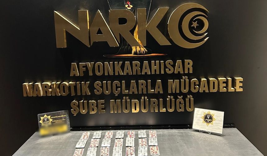 UYUŞTURUCU TACİRİ 3 ŞAHIS YAKALANDI